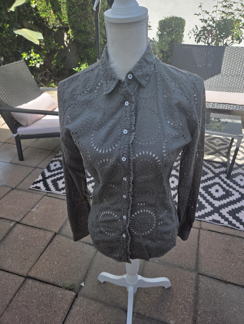 Johnny Was Green Cotton Eyelet Button-Down Shirt S.